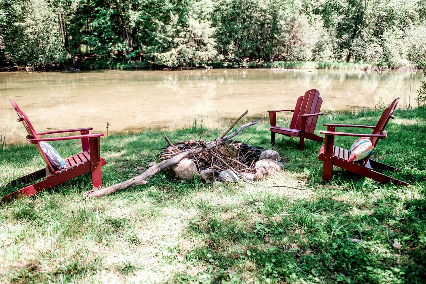 Fantastic Cottage with Fire Pit and River Access in Bellaire, Michigan