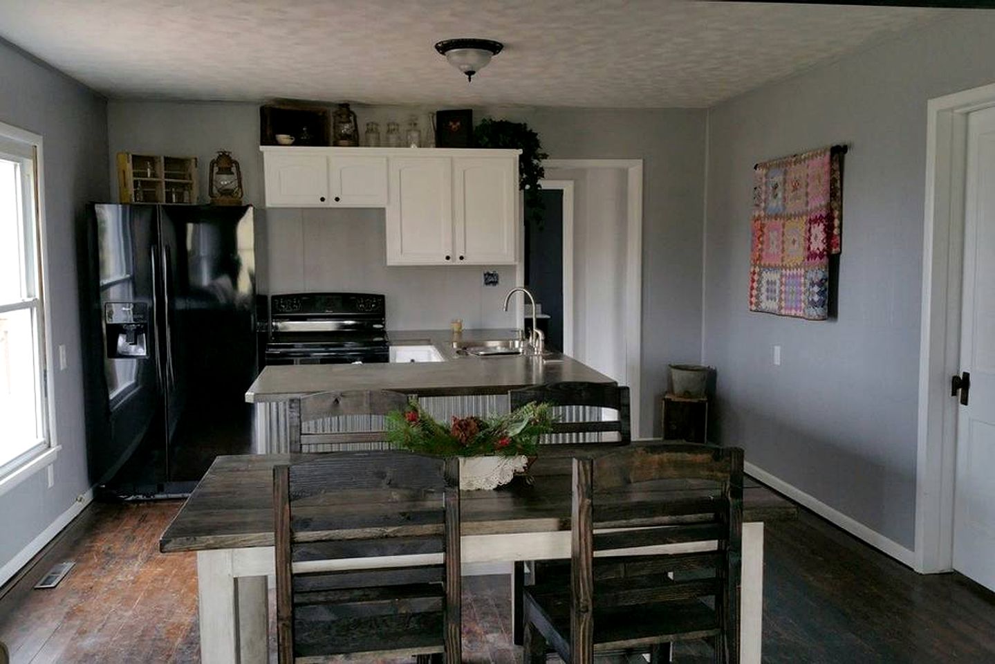 Idyllic Cottage Rental Tucked Away in the Countryside near Springfield, Missouri