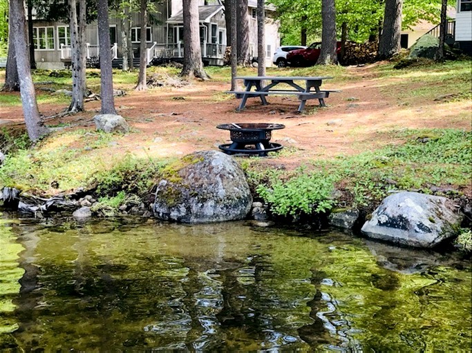Cottages (United States of America, Raymond, Maine)