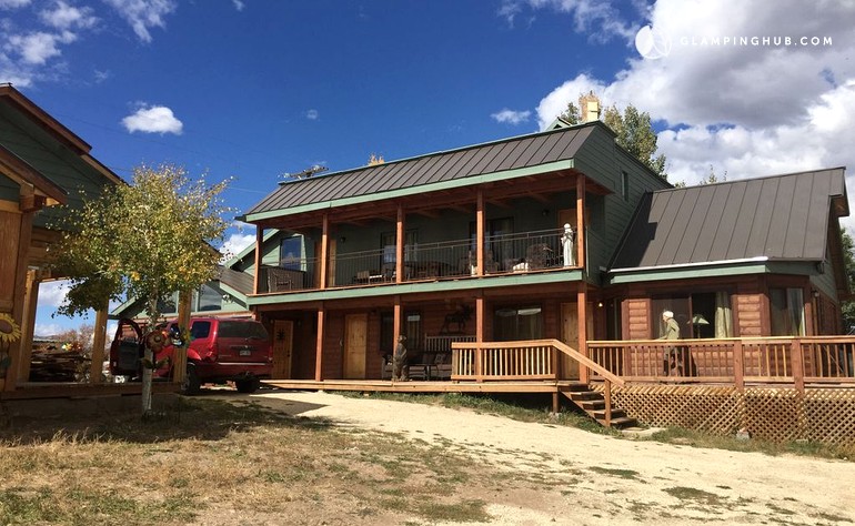Lakeside Mountain Cabin Near Colorado Springs