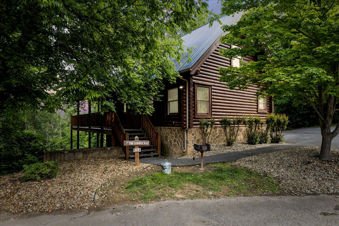 Family Glamping Getaway in the Great Smoky Mountains in this Wonderful Cabin Rental in Pigeon Forge