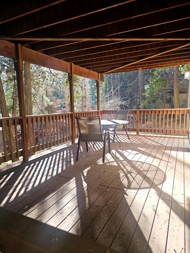 Cabins (United States of America, Long Barn, California)