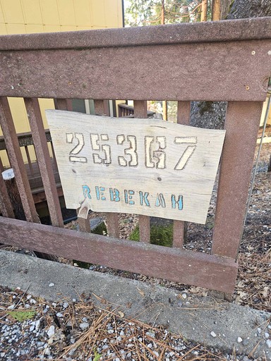 Cabins (United States of America, Long Barn, California)
