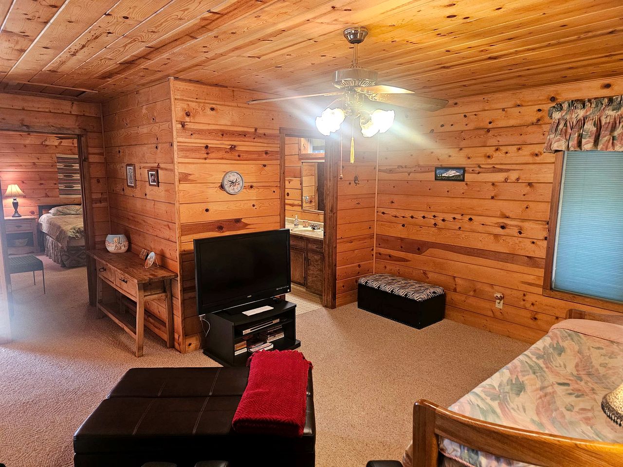 Peaceful Mountain Cabin with Private Lake and Game Room Near Long Barn, California