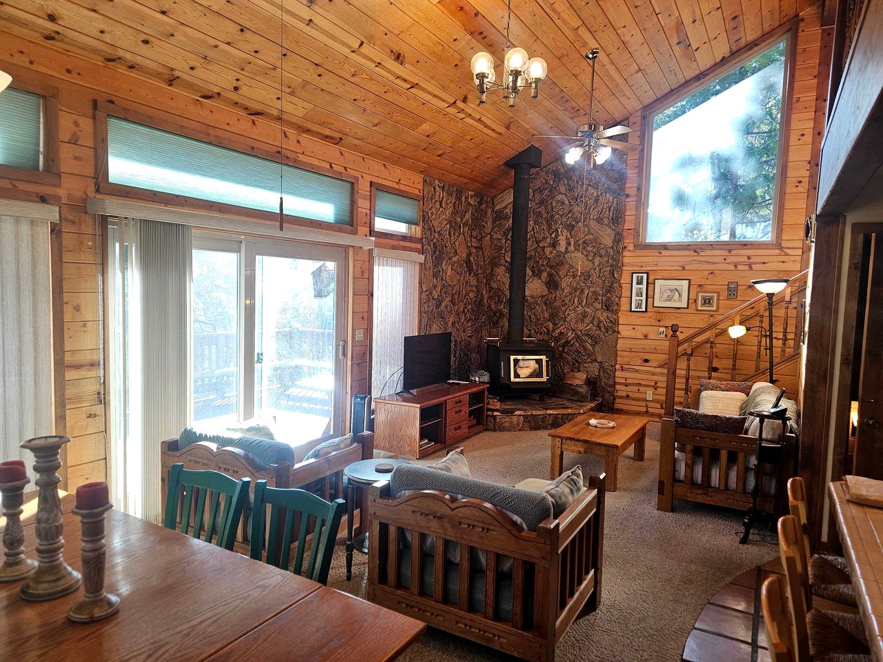 Peaceful Mountain Cabin with Private Lake and Game Room Near Long Barn, California