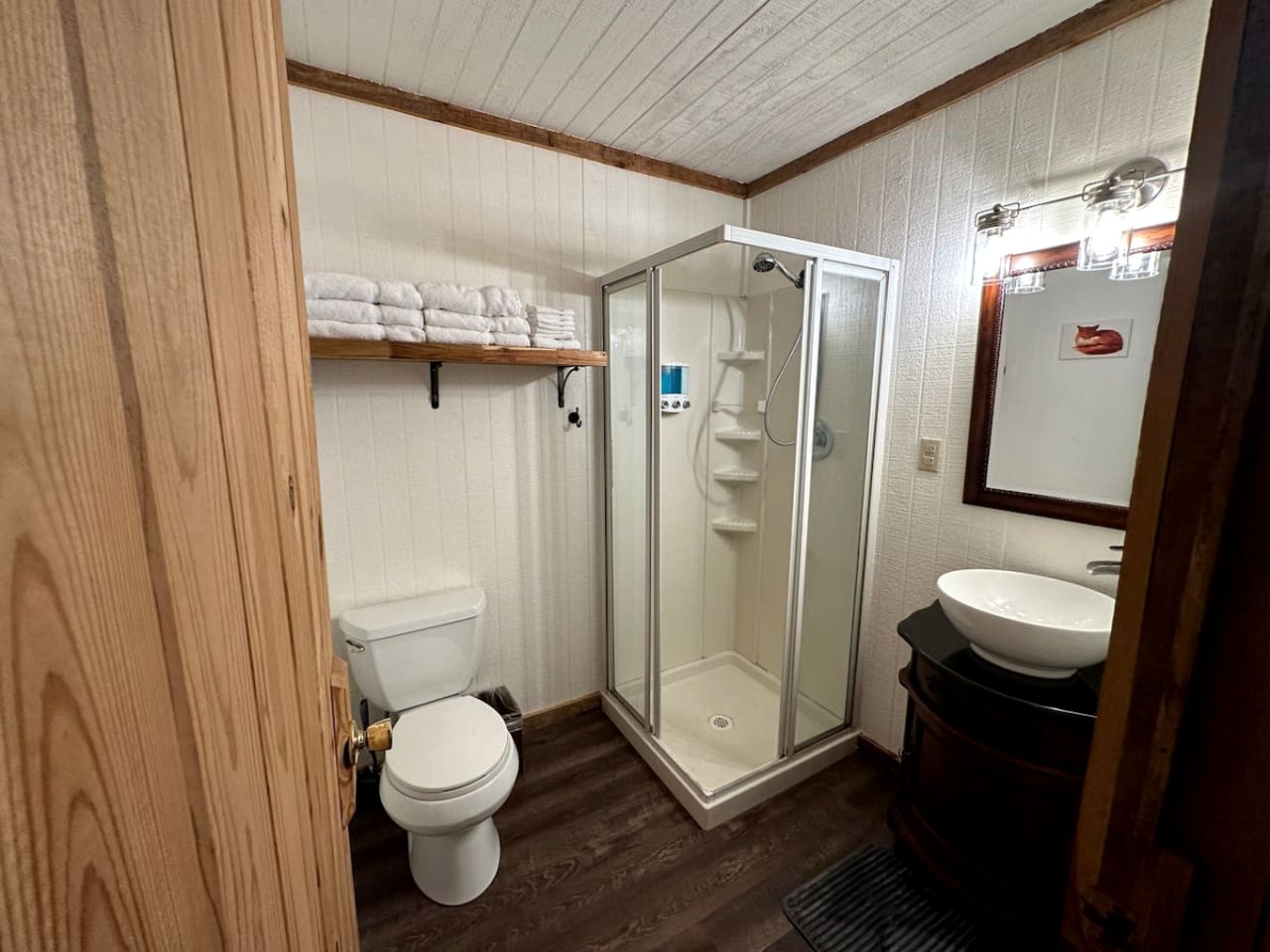 Tiny Cabin Retreat Near Great Smoky Mountains, Tennessee