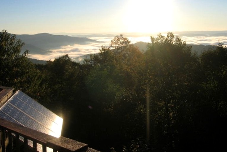 Cabins (Hillsboro, West Virginia, United States)