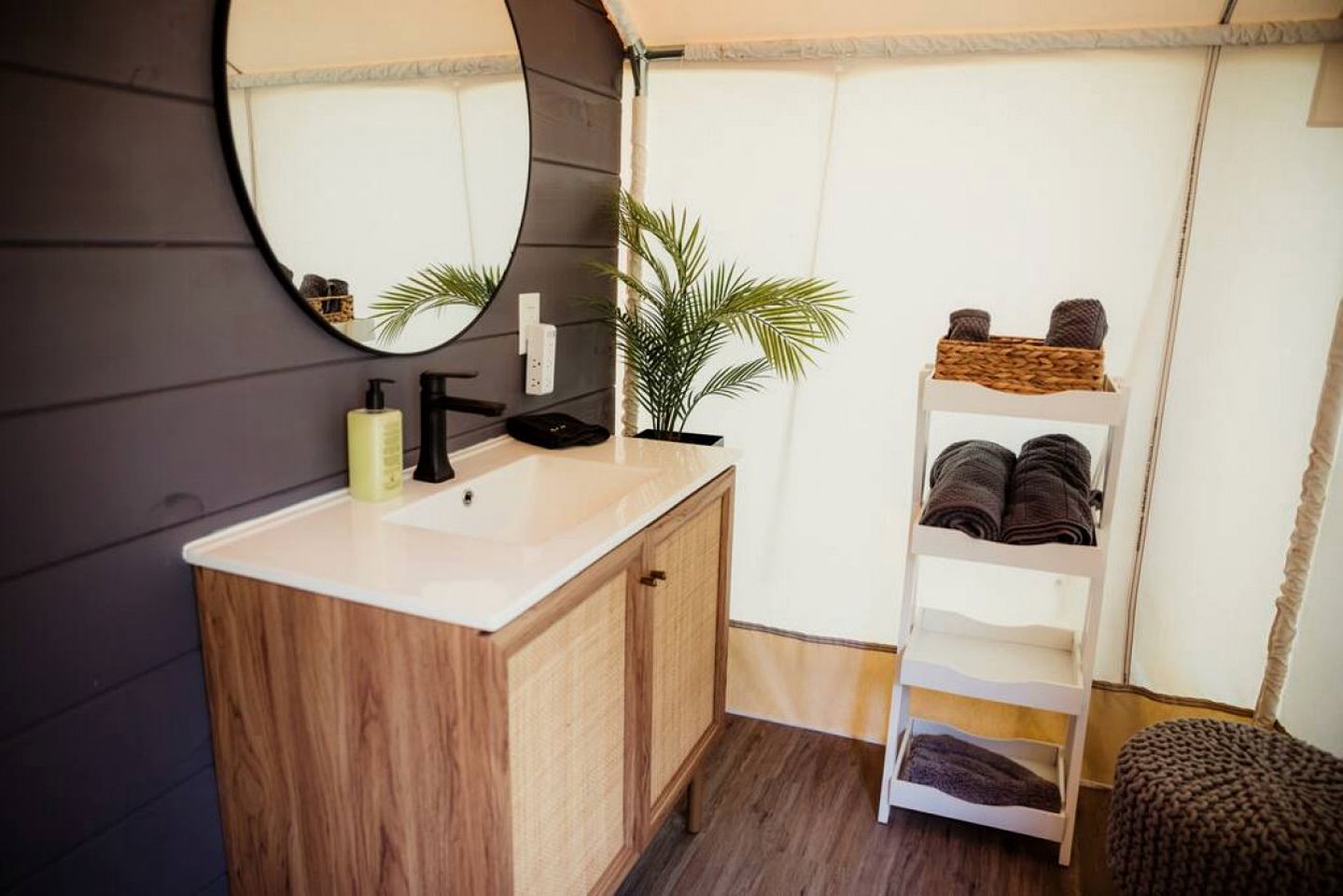 Fully Furnished Safari Tent with Sauna and Hiking Trails in Kentucky