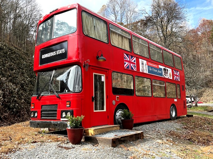 Feel Like Royalty in this Luxurious London Bus near Bryson City, North Carolina