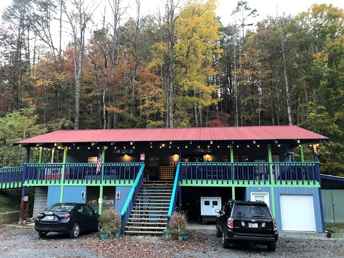 Caravans (United States of America, Bryson City, North Carolina)
