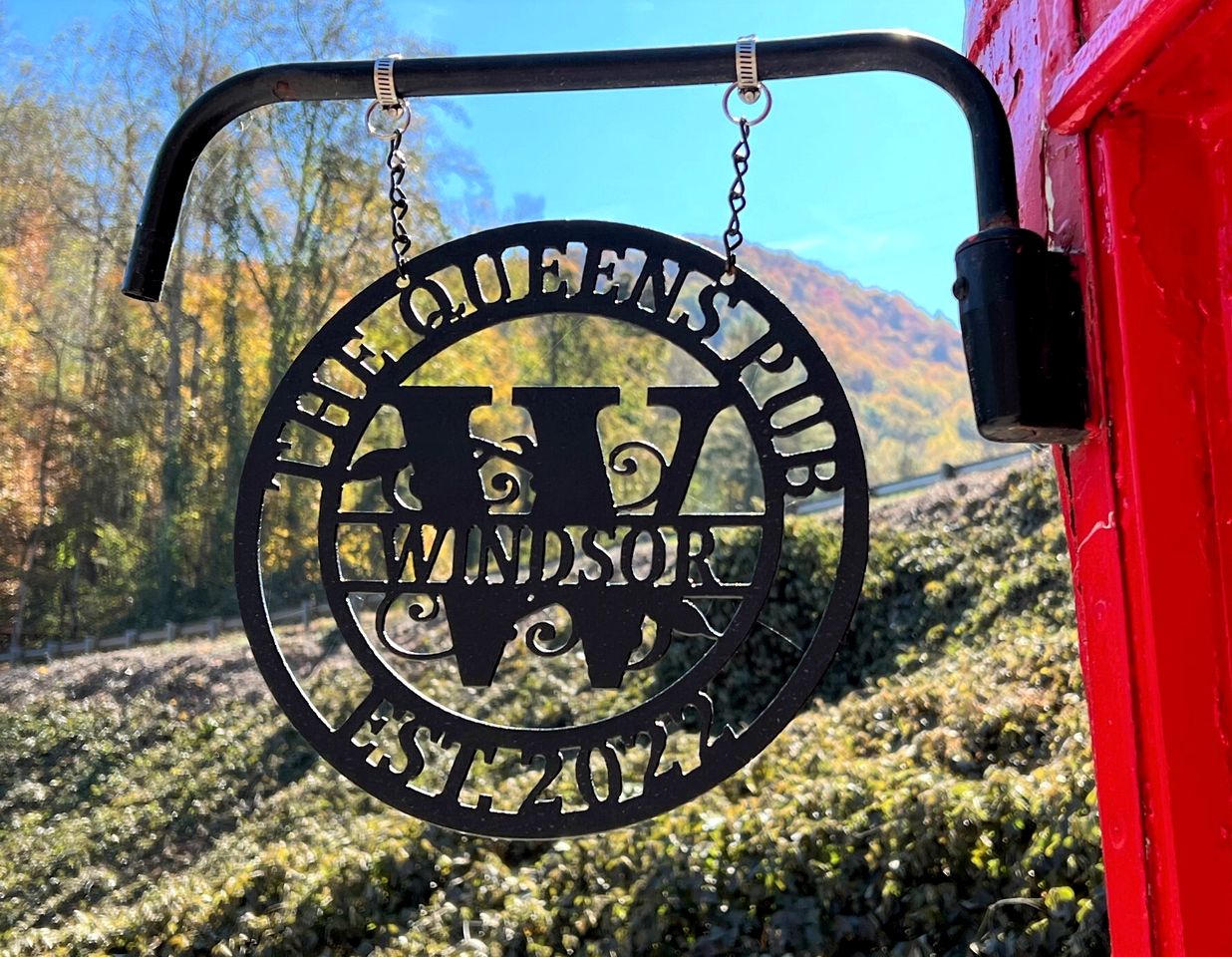 Feel Like Royalty in this Luxurious London Bus near Bryson City, North Carolina