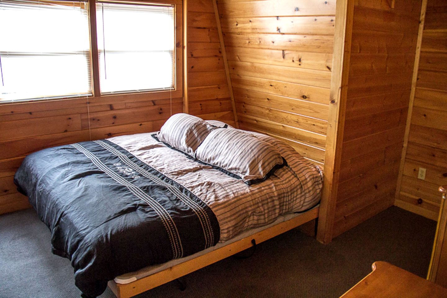 Rustic 2 Bedroom Cabin for Glamping Vacations in the Great Smoky Mountains