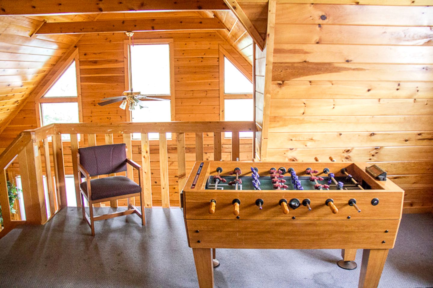 Rustic 2 Bedroom Cabin for Glamping Vacations in the Great Smoky Mountains