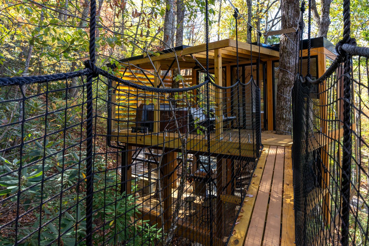 Enchanted Geometric Treehouse with 360° Windows & Hot Tub Near Highlands, NC