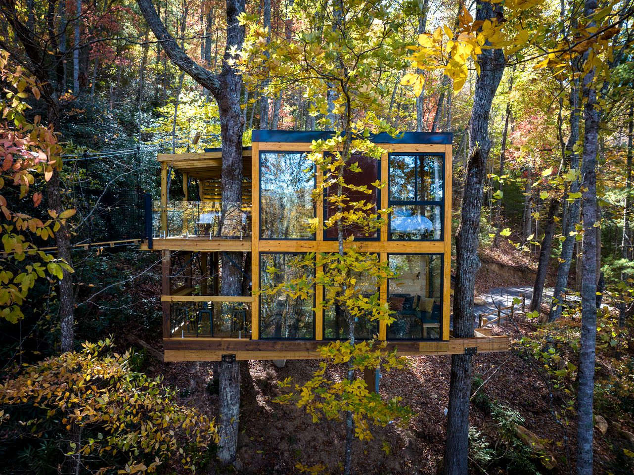 Enchanted Geometric Treehouse with 360° Windows & Hot Tub Near Highlands, NC