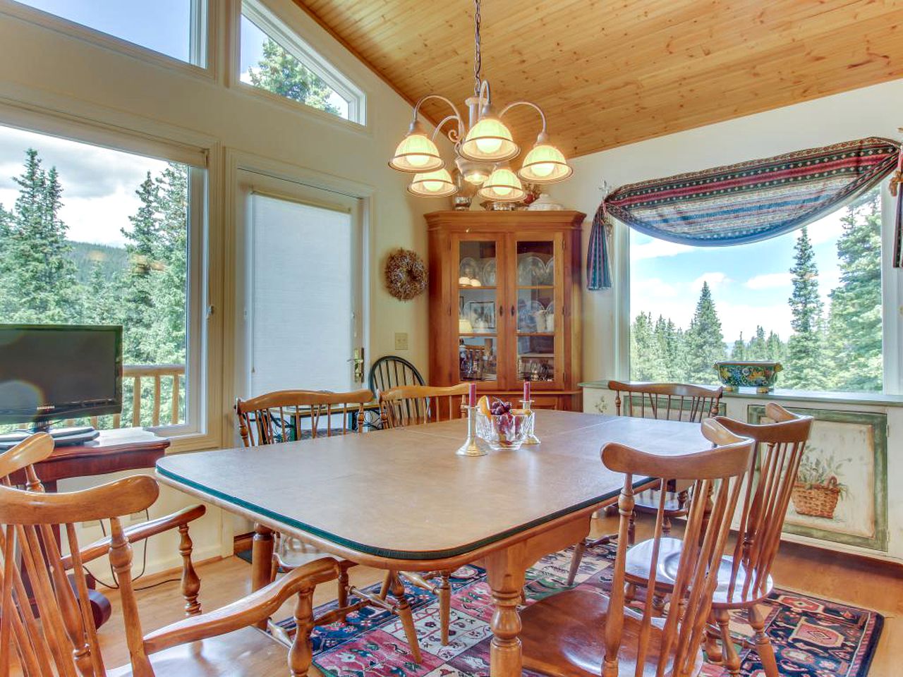 Secluded Cabin Rocky Mountains, Colorado Glamping Hub