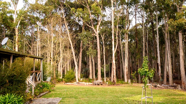 Cottages (Australia, Wheatsheaf, Victoria)
