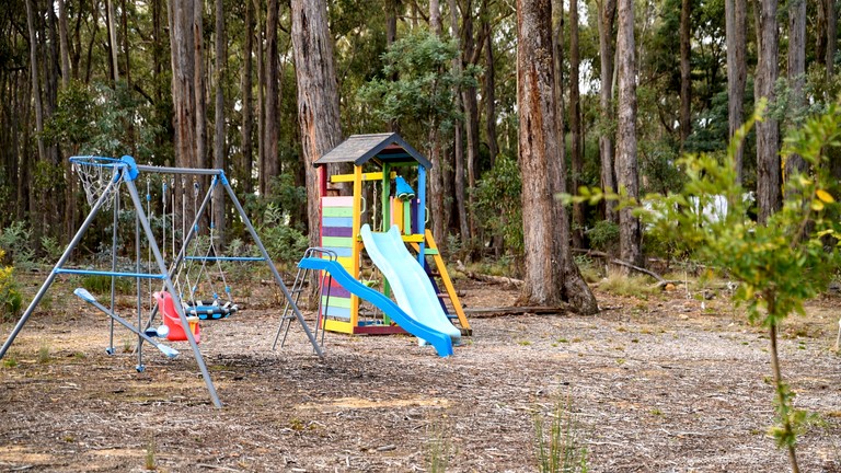 Cottages (Australia, Wheatsheaf, Victoria)