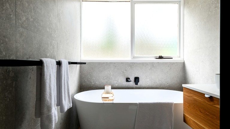 Cabins (Australia, Wheatsheaf, Victoria)
