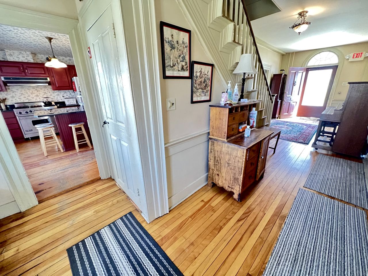 Unique Cottage with Great Surroundings in Sunderland, Vermont