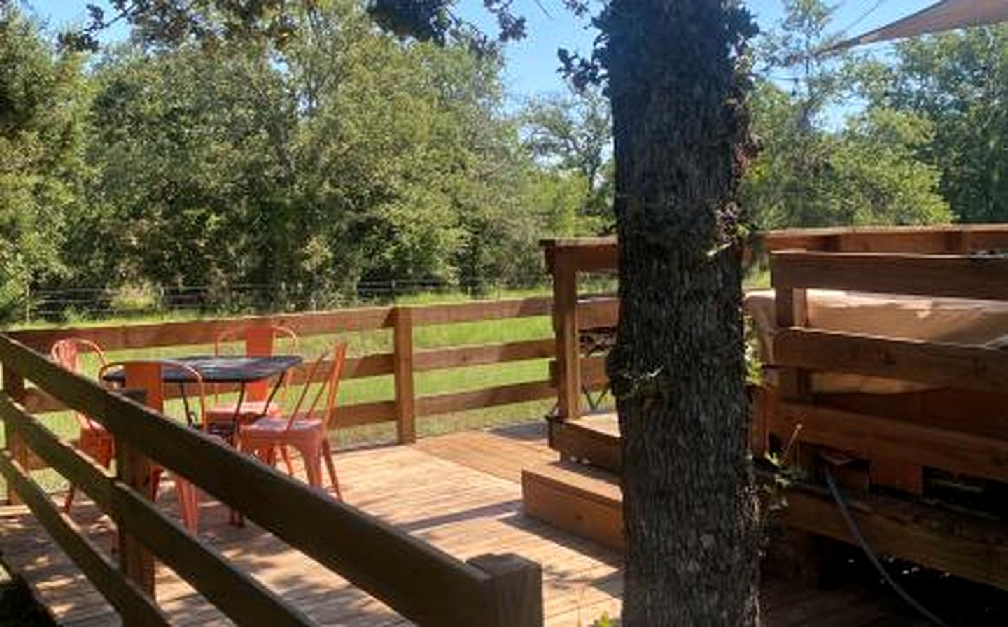 Cozy Texas Cabin Retreat with Hot Tub & Scenic Outdoor Spaces in Bluff Dale, Texas
