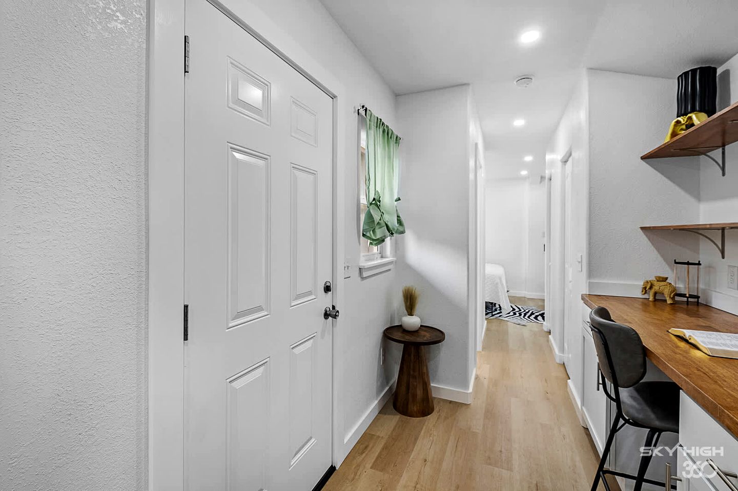 Stylish Tiny Home with Open Concept near Downtown Decatur and Bentonville, Arkansas