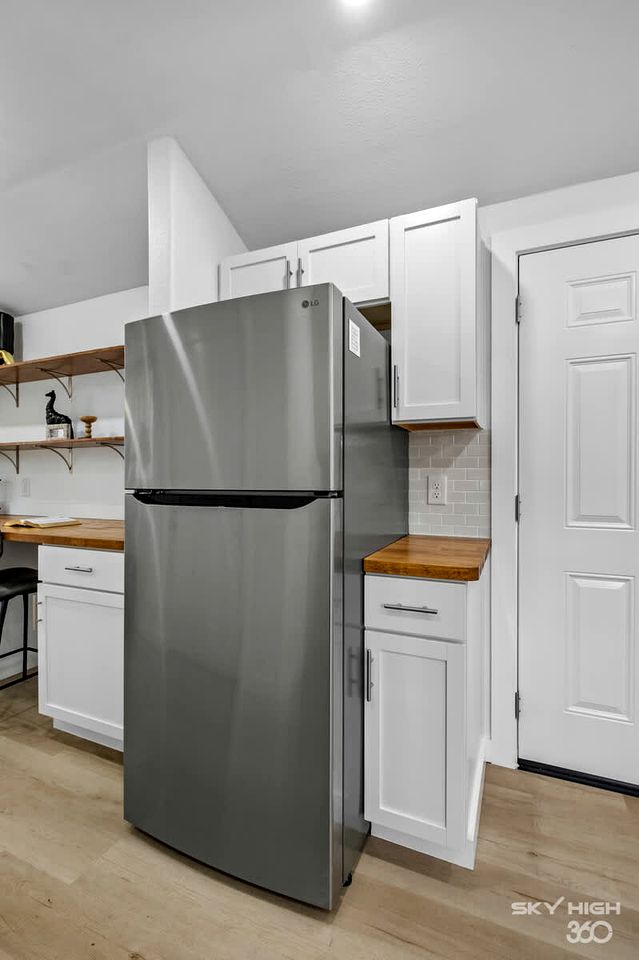 Stylish Tiny Home with Open Concept near Downtown Decatur and Bentonville, Arkansas