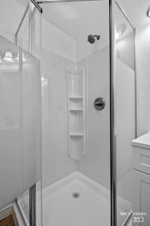 Stylish Tiny Home with Open Concept near Downtown Decatur and Bentonville, Arkansas