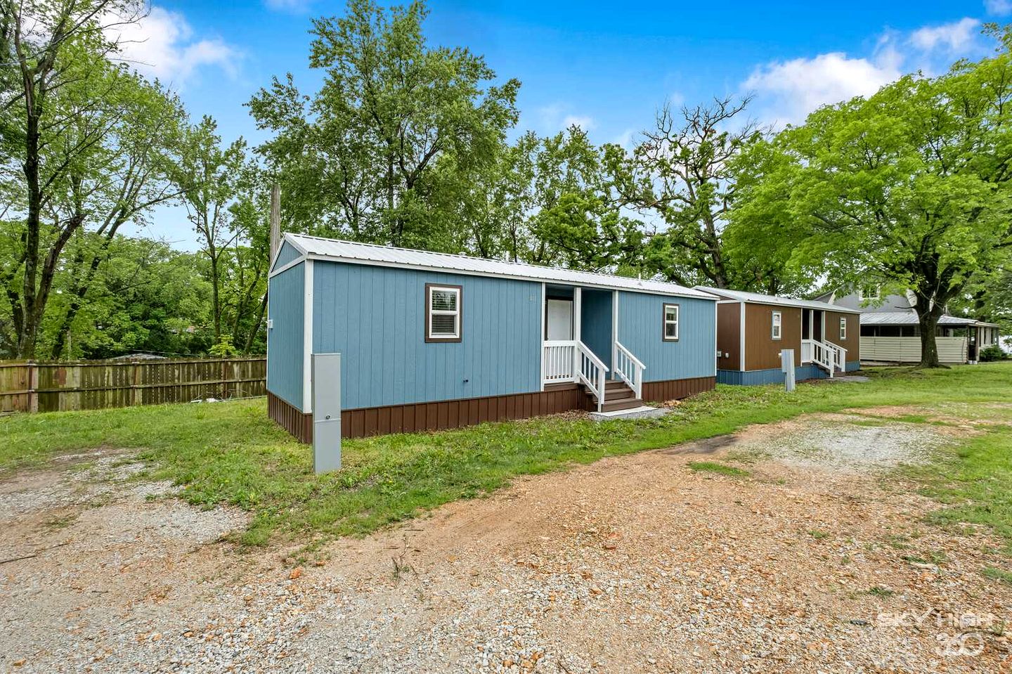 Stylish Tiny Home with Open Concept near Downtown Decatur and Bentonville, Arkansas