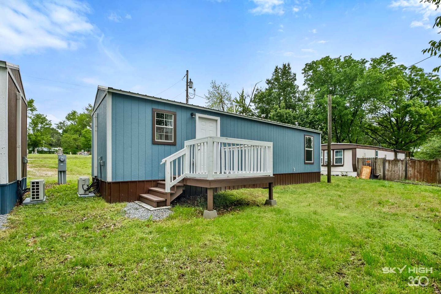 Stylish Tiny Home with Open Concept near Downtown Decatur and Bentonville, Arkansas