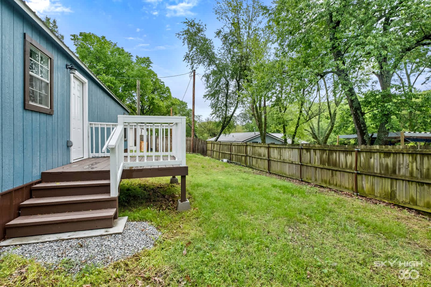 Stylish Tiny Home with Open Concept near Downtown Decatur and Bentonville, Arkansas