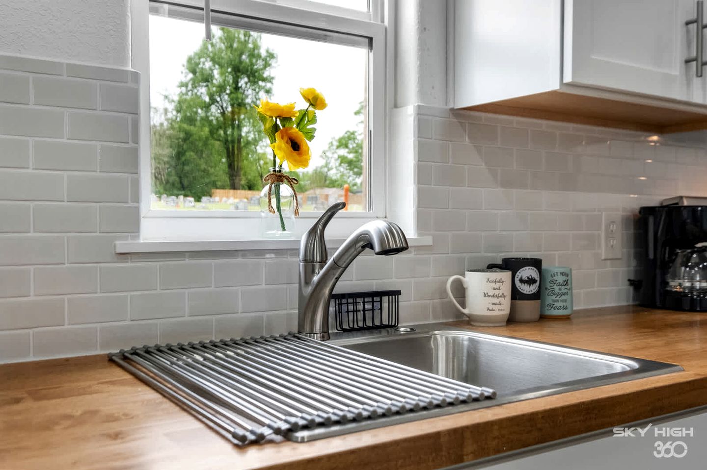 Stylish Tiny Home with Open Concept near Downtown Decatur and Bentonville, Arkansas