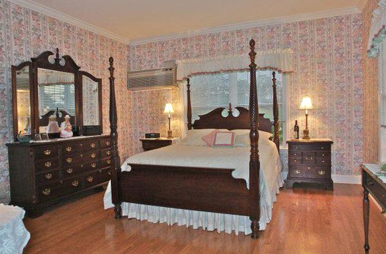 The Earlystown Manor Bed and Breakfast, Nature Lodges 28402, Centre