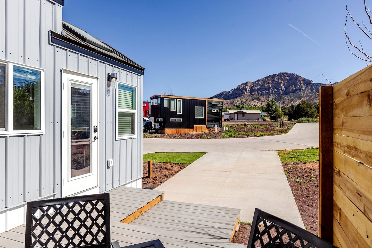 Wonderful Tiny House with Luxurious Interior in Apple Valley, Utah