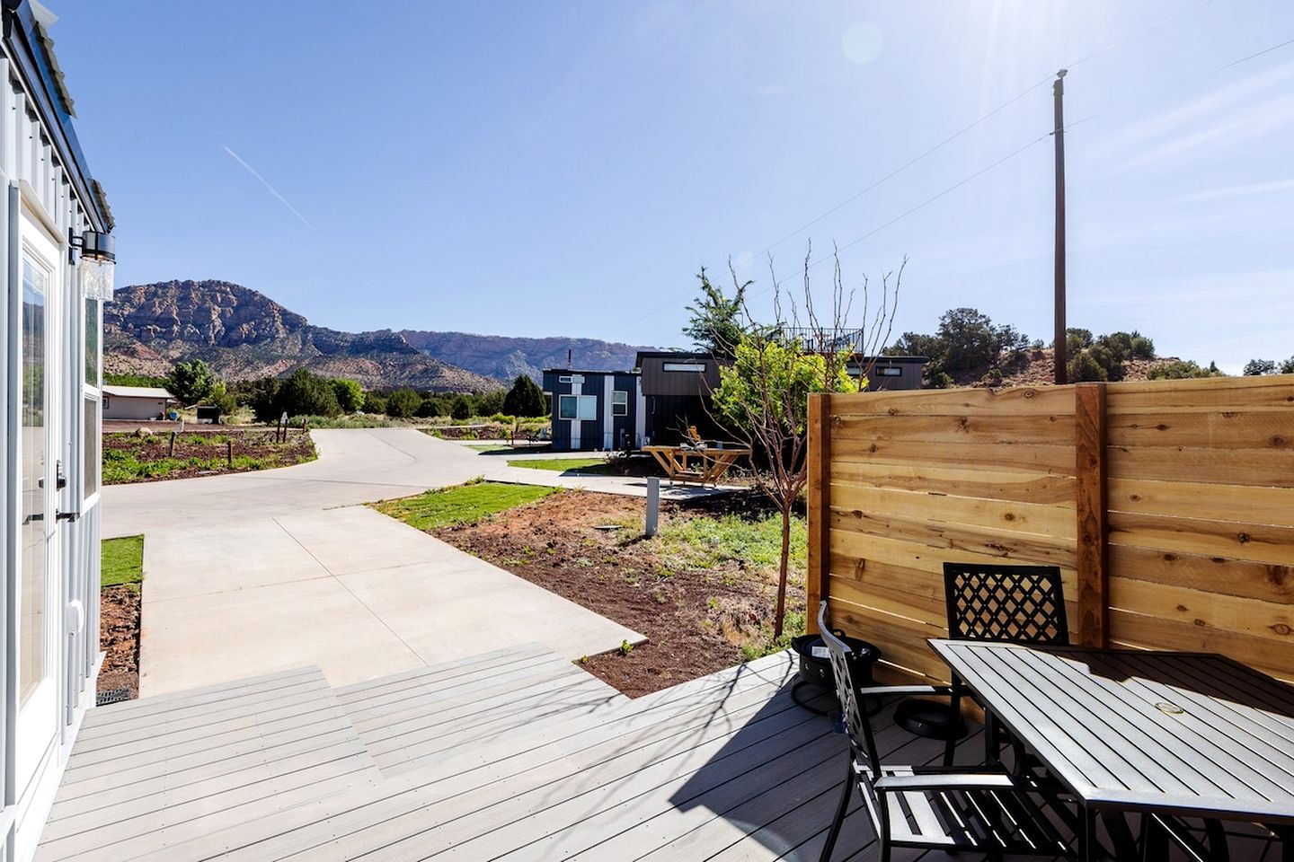 Wonderful Tiny House with Luxurious Interior in Apple Valley, Utah