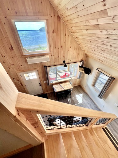 Cabins (United States of America, Burnham, Maine)