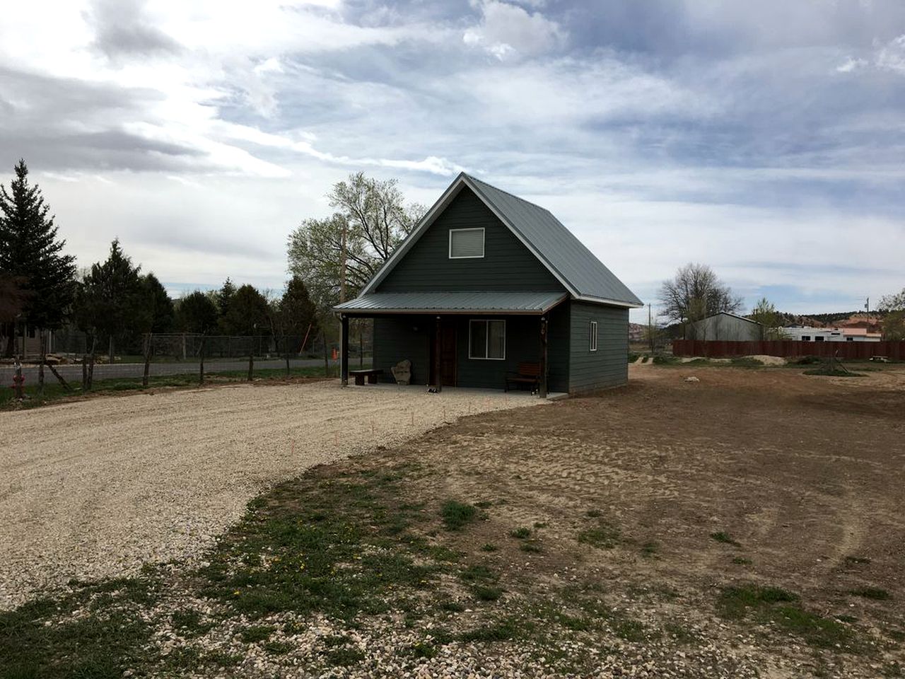 Brand New, Modern Country Cabin near Bryce Canyon National Park, Utah