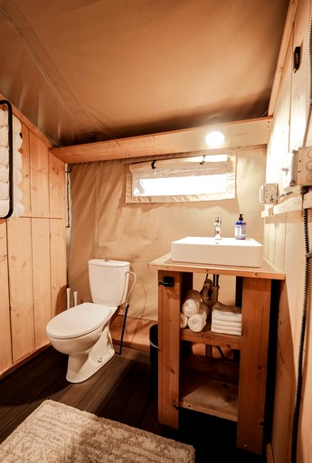 Safari Tents (United States of America, Lometa, Texas)