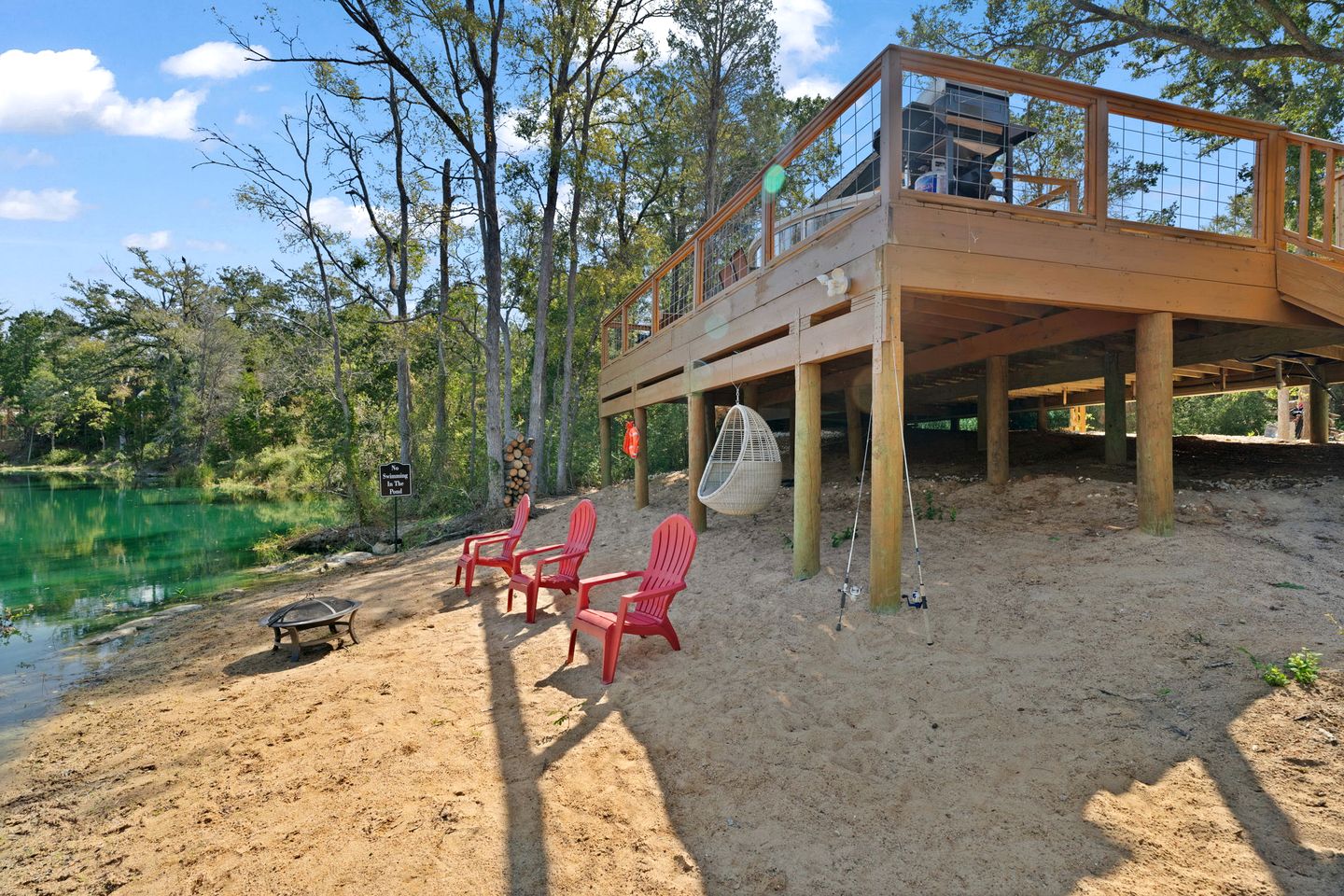 Outstanding Luxurious Dome with Mini Golf, Outdoor Bath, Sauna and Lake Views in Elgin, Texas