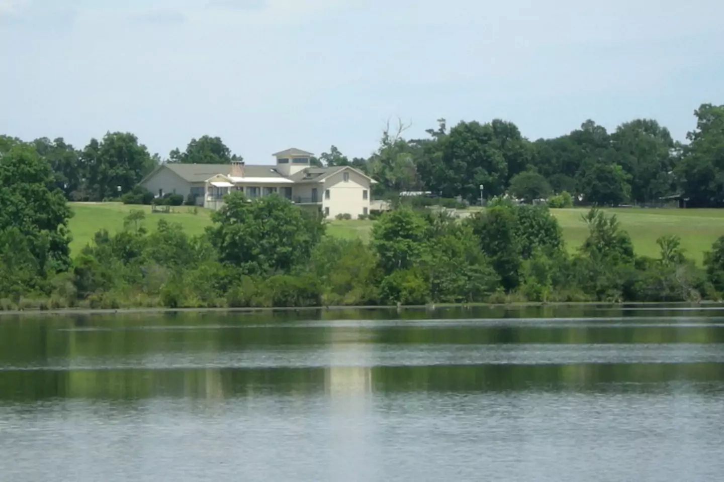 Extraordinary Lodge Perfect for Events near Lumberton, Mississippi