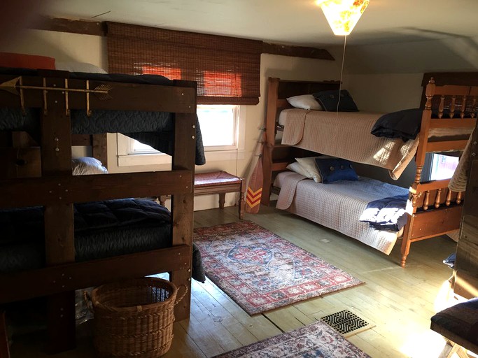 Cabins (Westfield, Pennsylvania, United States)