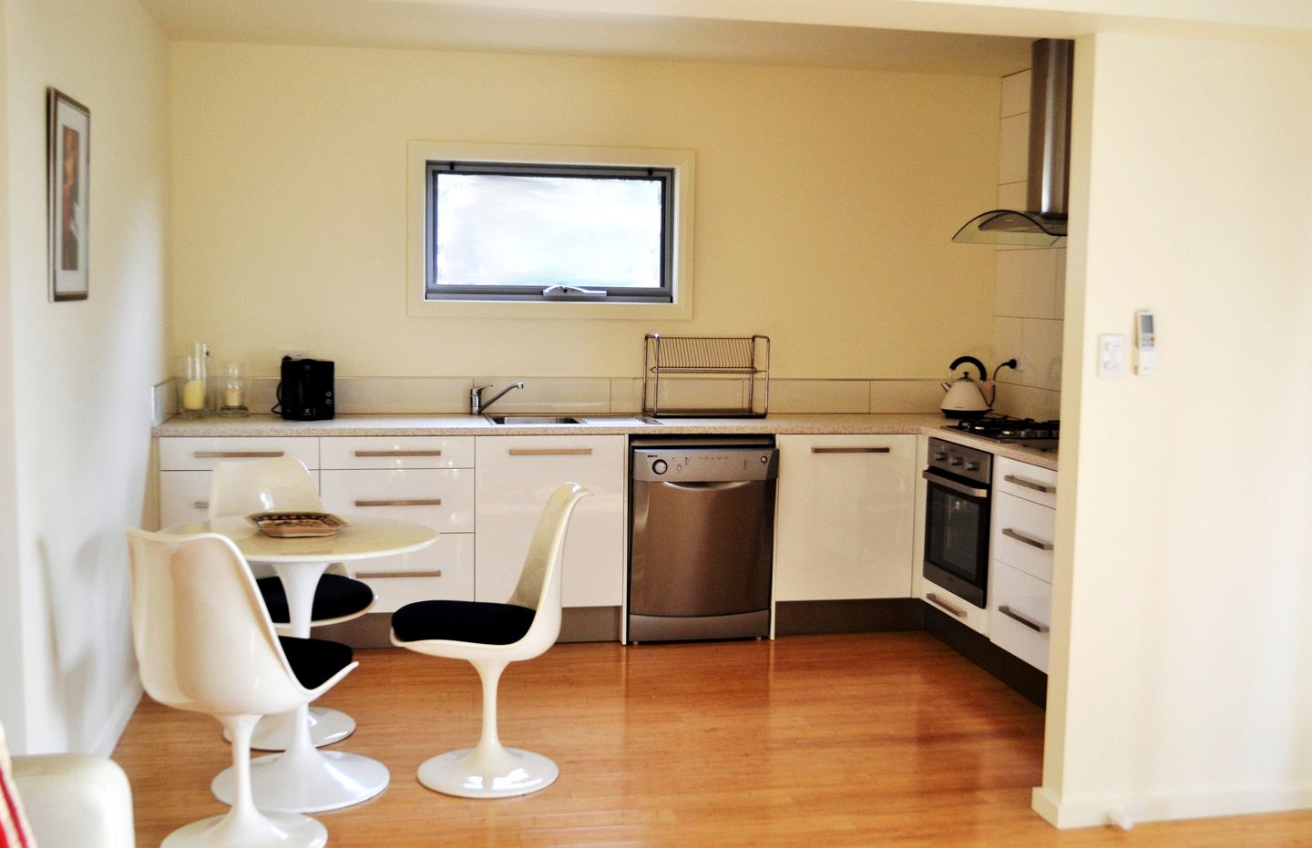 Modern Vacation Rental for a Romantic Getaway near Aldinga Beach, South Australia