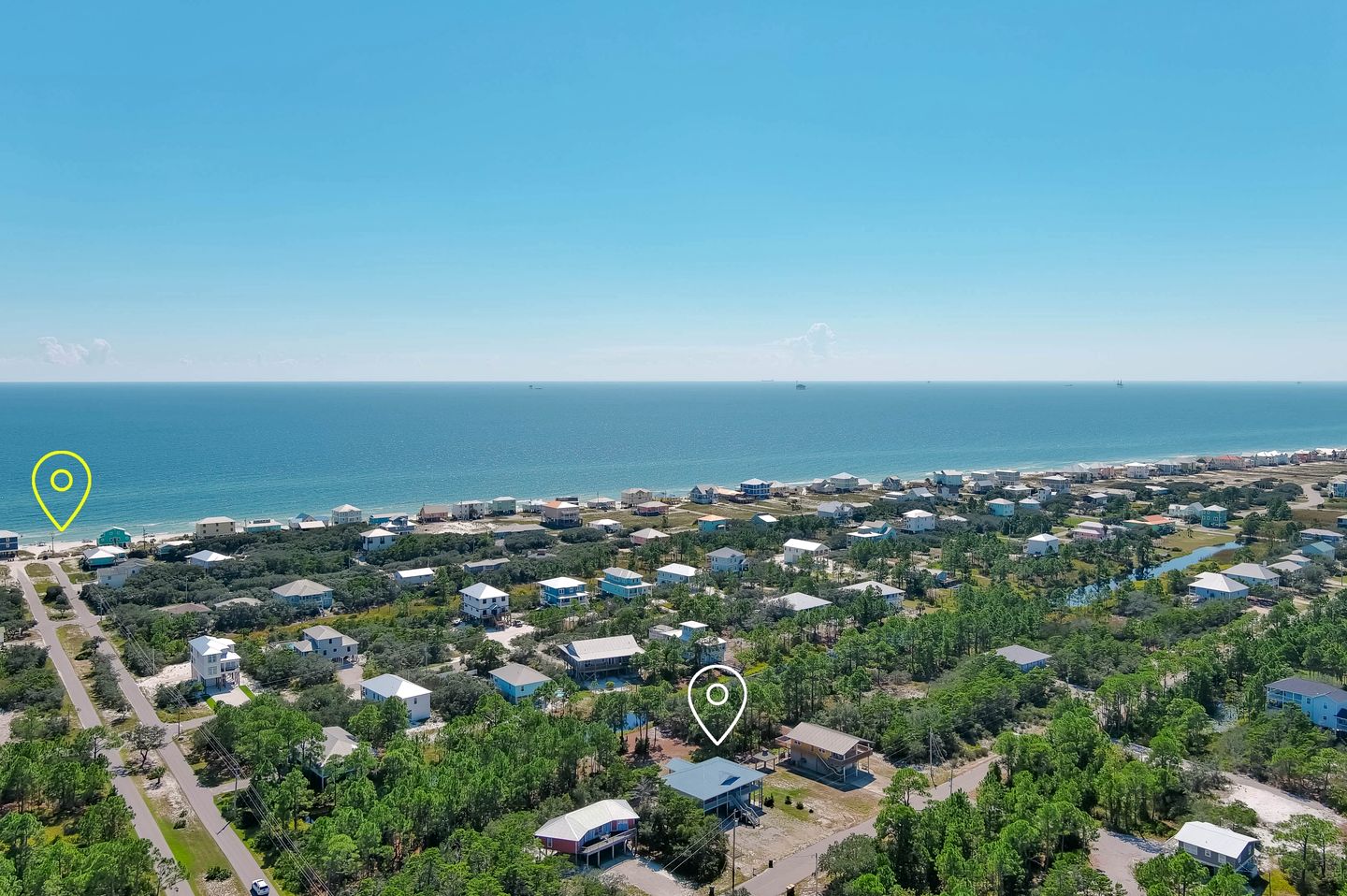 Charming Beachside Home with Private Patio & Dog-Friendly Policy near Surfside Shores, Gulf Shores, AL