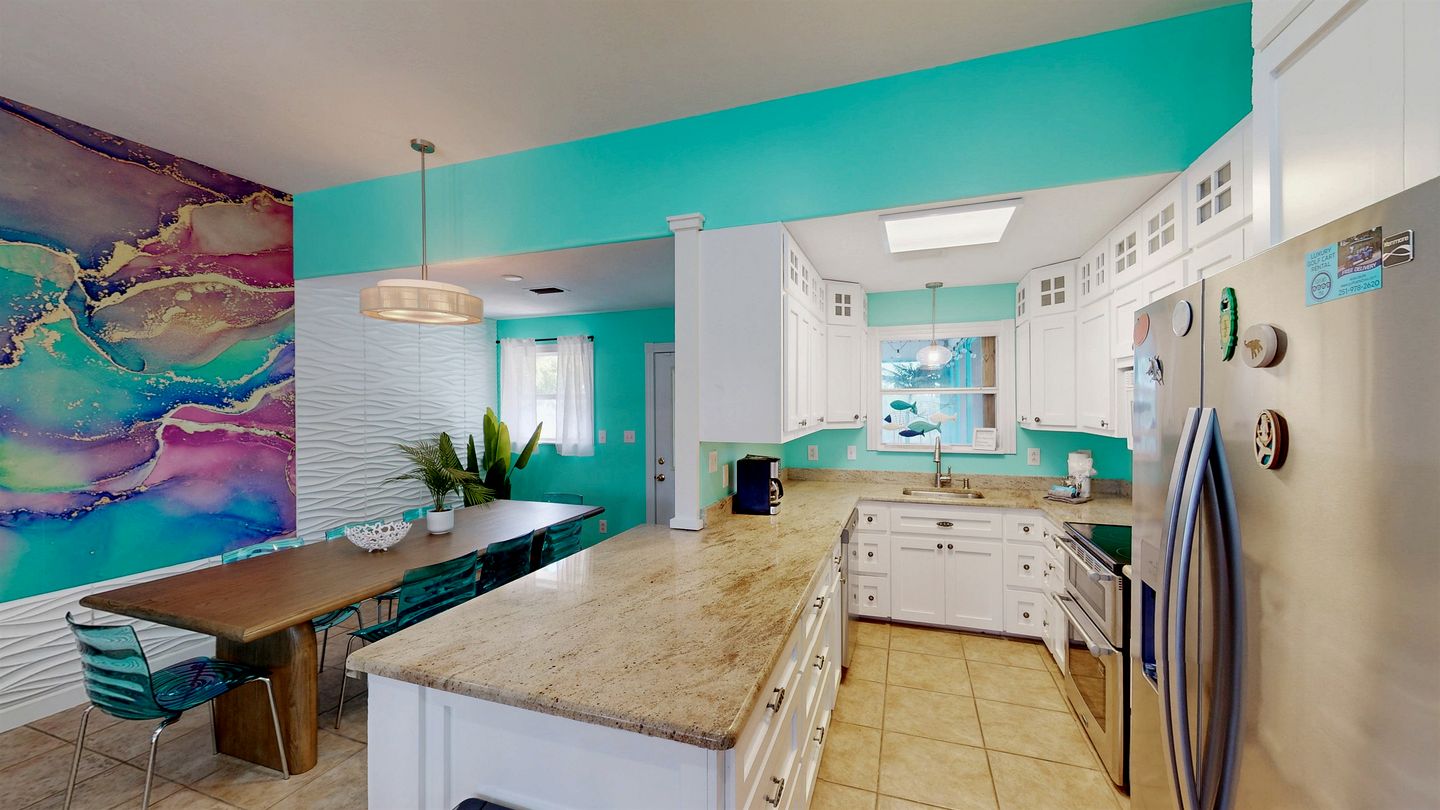 Charming Beachside Home with Private Patio & Dog-Friendly Policy near Surfside Shores, Gulf Shores, AL