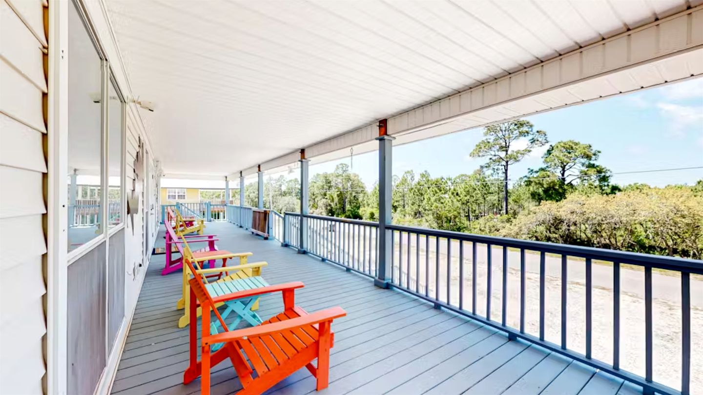 Charming Beachside Home with Private Patio & Dog-Friendly Policy near Surfside Shores, Gulf Shores, AL
