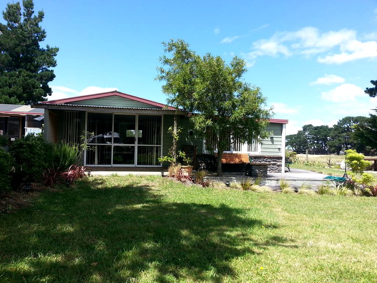 Rural Cottage Rental with a 3D Television near Featherston, New Zealand