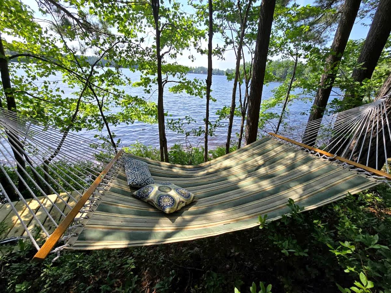 Unique Floating Home on Private Island for a Memorable Romantic Escape on Brantingham Lake, New York
