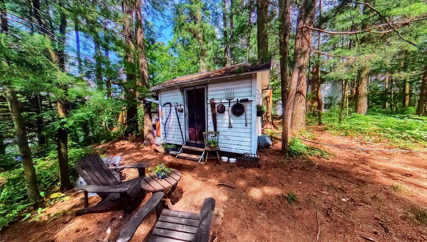 Unique Floating Home on Private Island for a Memorable Romantic Escape on Brantingham Lake, New York