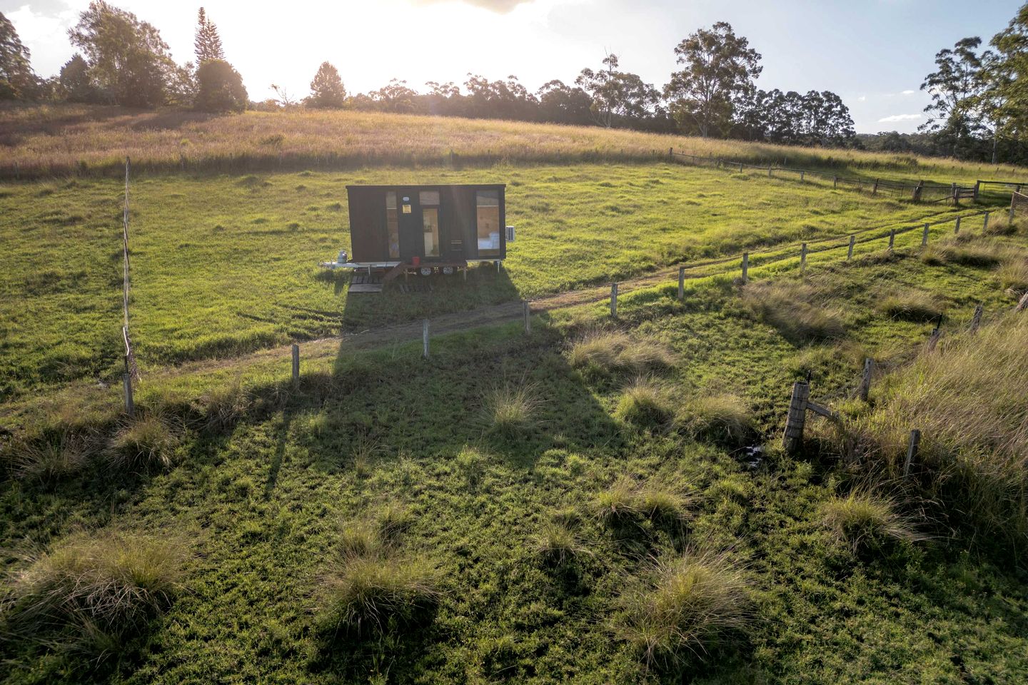 Tranquil Tiny House Retreat with Mountain Views near Bulahdelah, Barrington Coast NSW