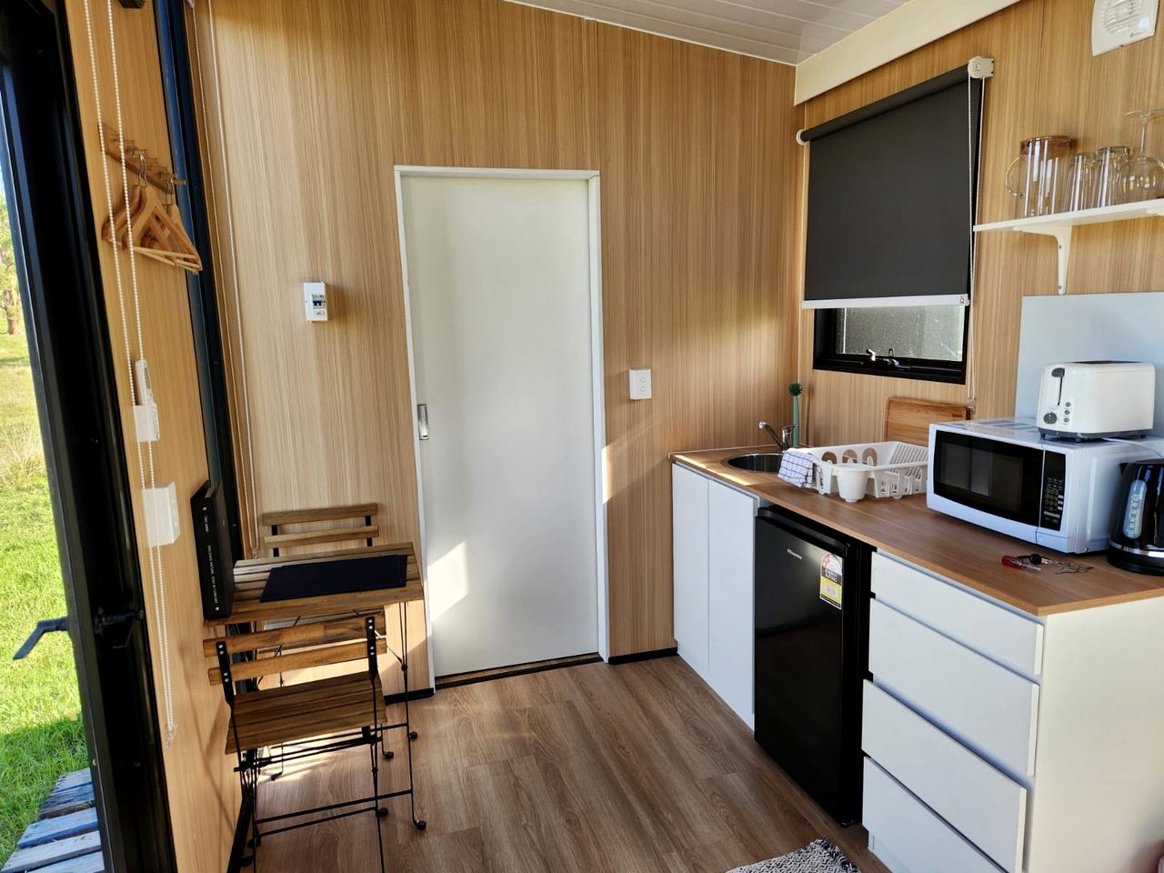 Tranquil Tiny House Retreat with Mountain Views near Bulahdelah, Barrington Coast NSW